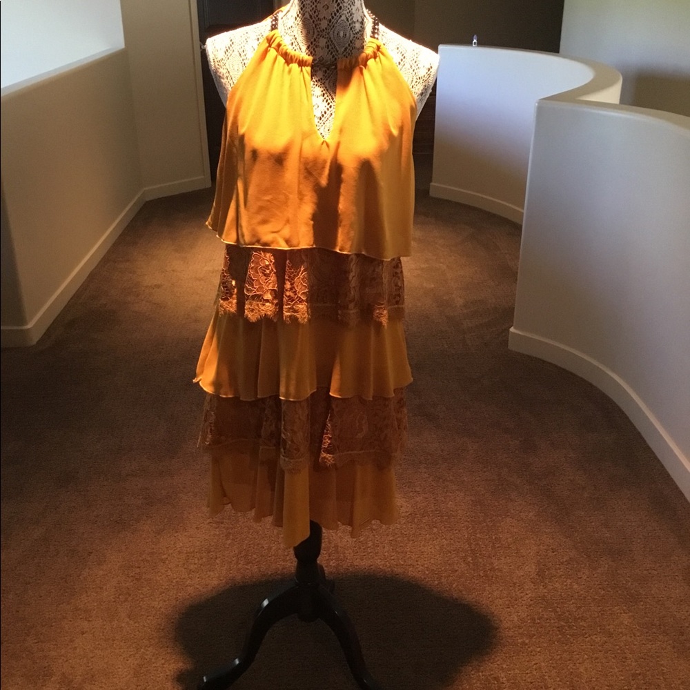 Dress - Picture 5 of 5